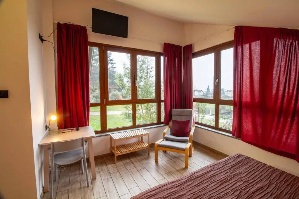 Standard Double room with garden view (full double bed)