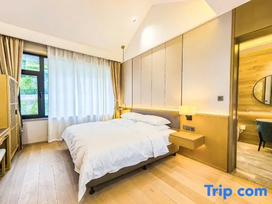 4 Bedrooms Duplex Villa