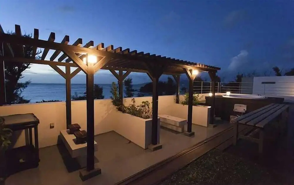 Beach & Waterfront