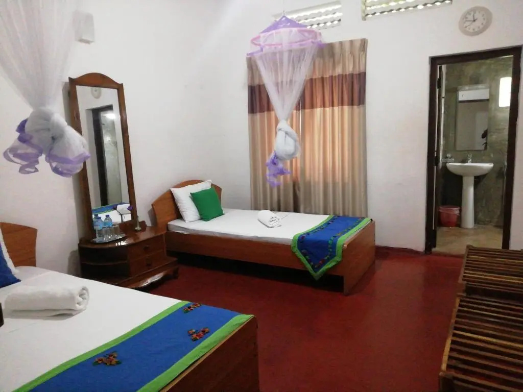 Economy Double room (twin beds)