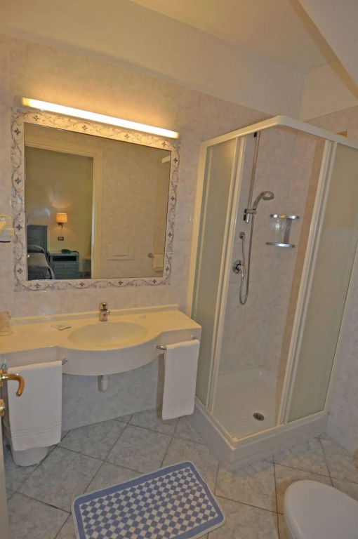 Cavour 30TRE - Hotel Moderno - Général
