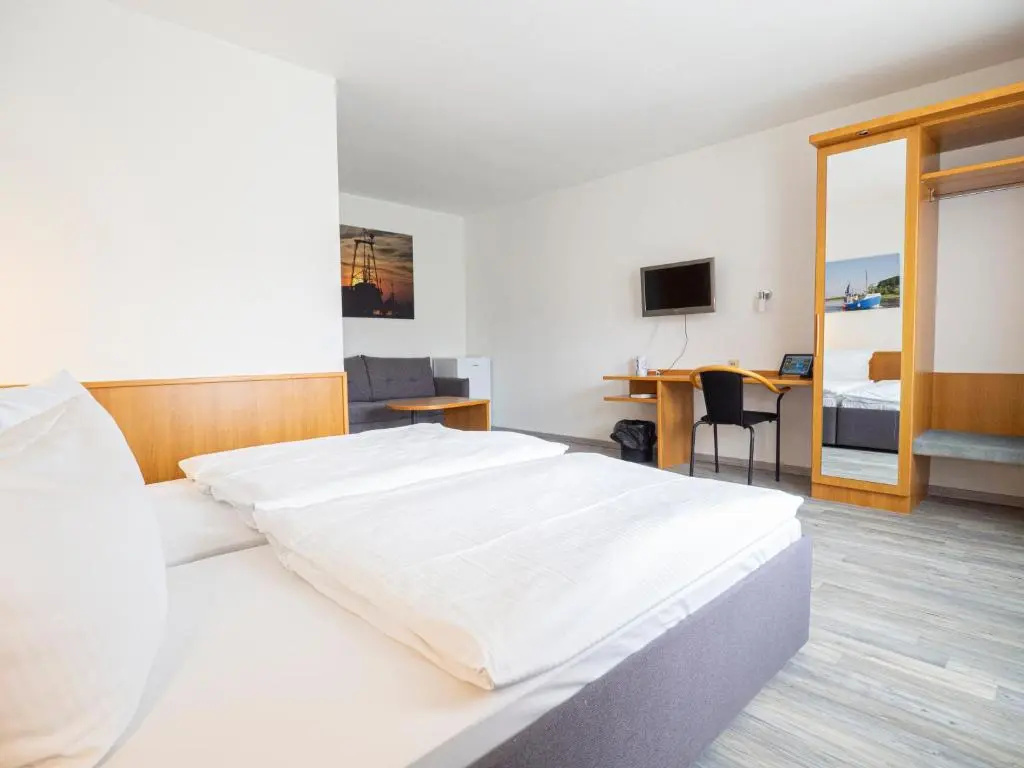 Superior Double room (full double bed)