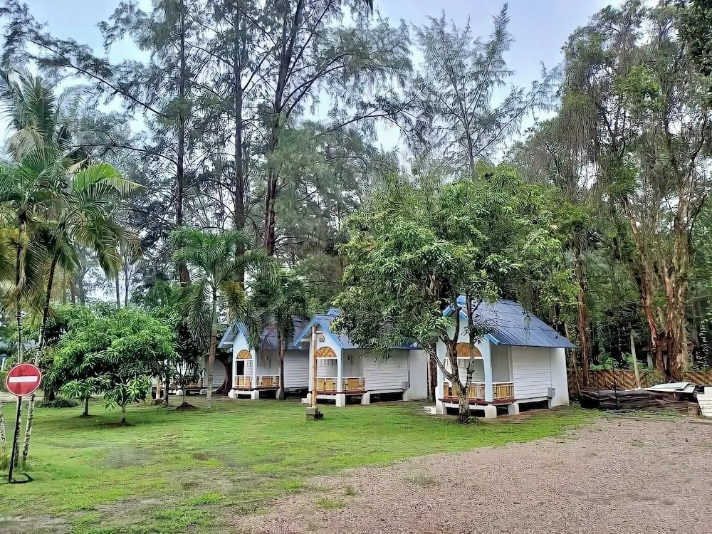 Семейный номер Standard с 3 комнатами с видом на море в PAN Beachfront Resort Krabi