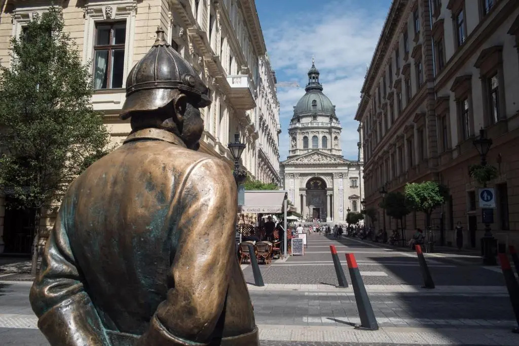 Ariel Studio Close to St. Stephen Basilica