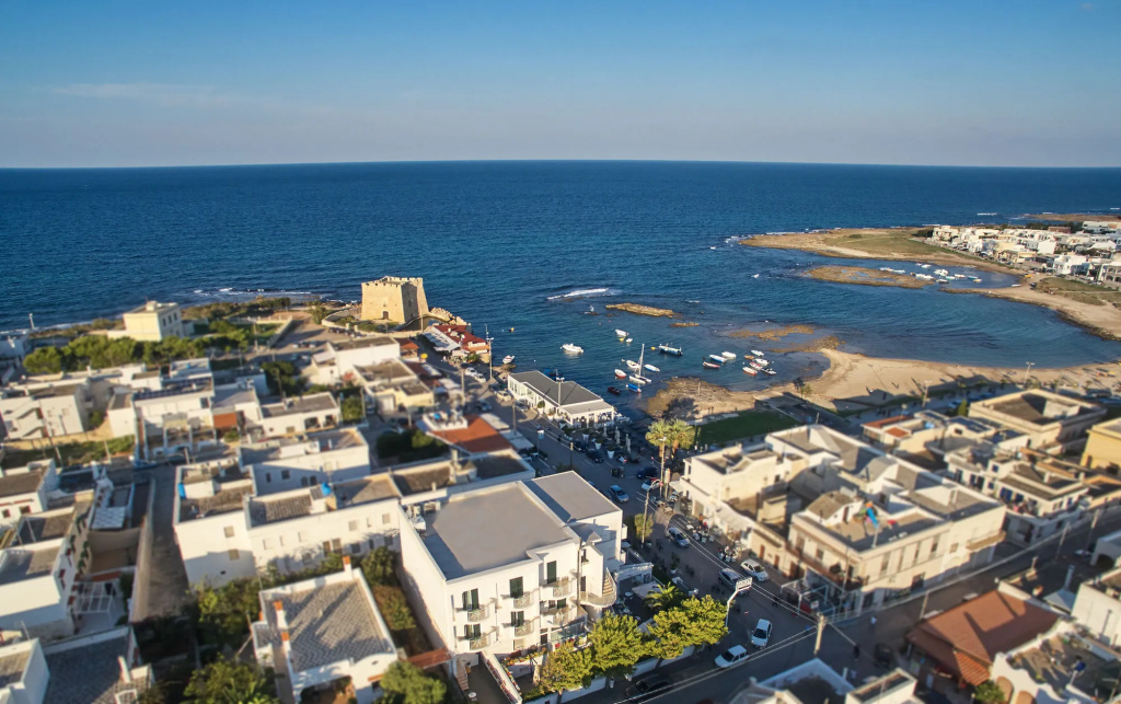 Beach & Waterfront