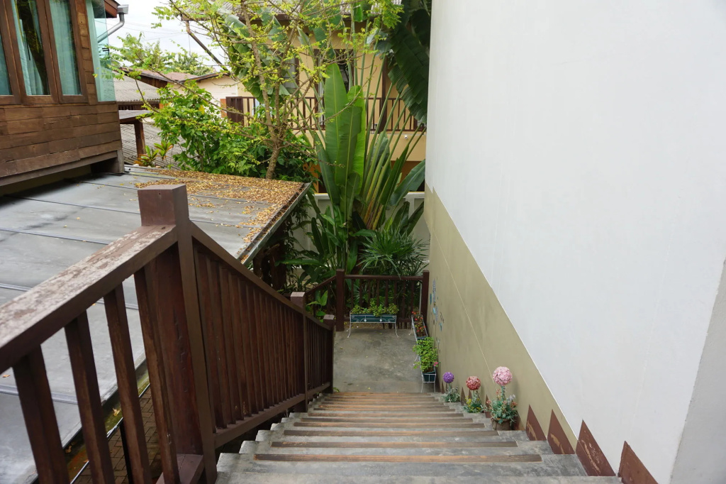 Balcony & Terrace