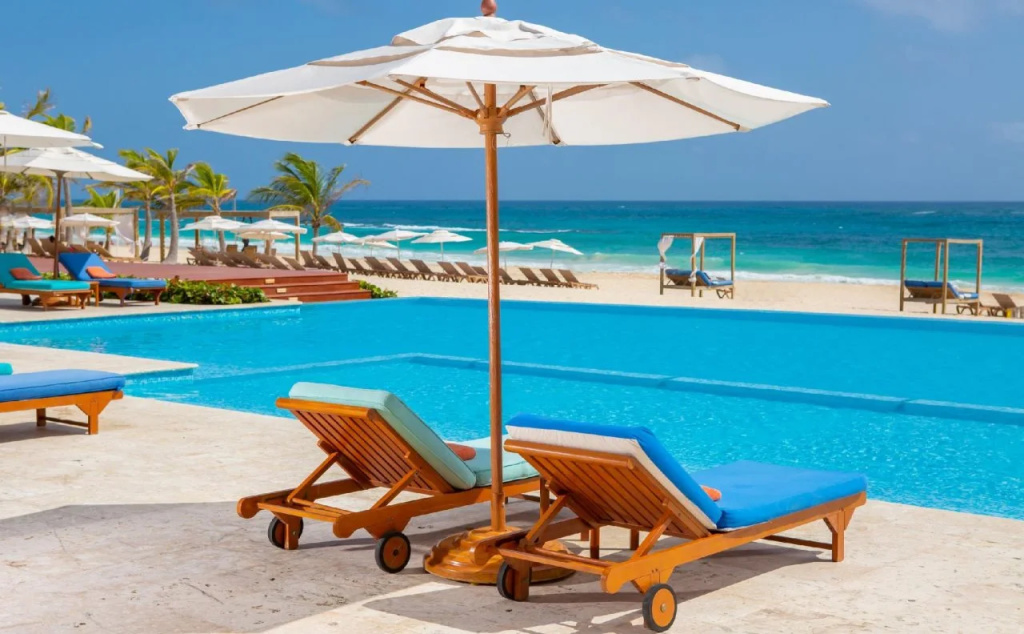 Beach & Waterfront