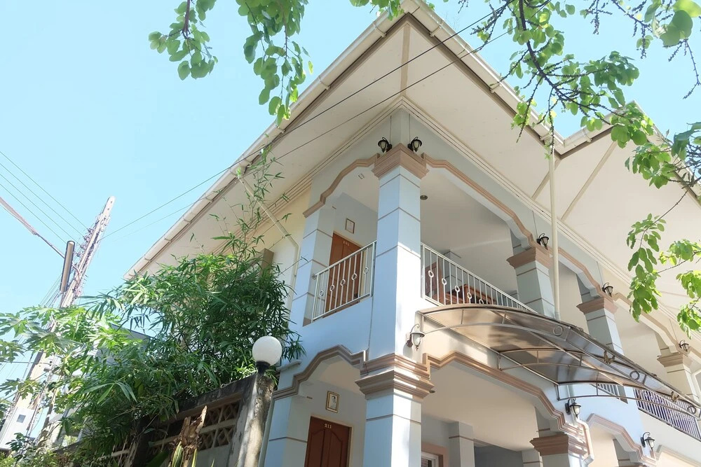 Tan Deaw House