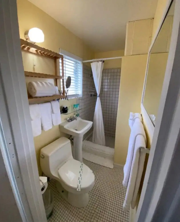 Comfort room
