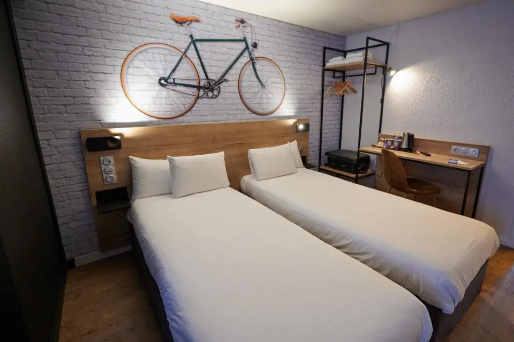 Kyriad Laval - Chambres