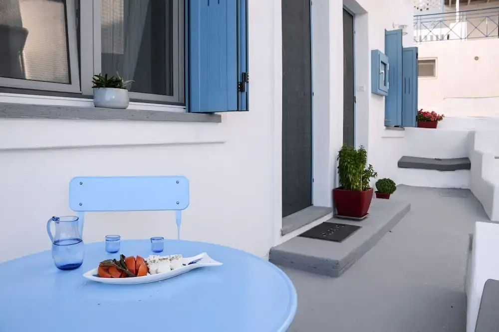 Amphoras Apartments - фото 7