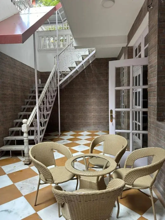 VILLA 33 Bed & Breakfast