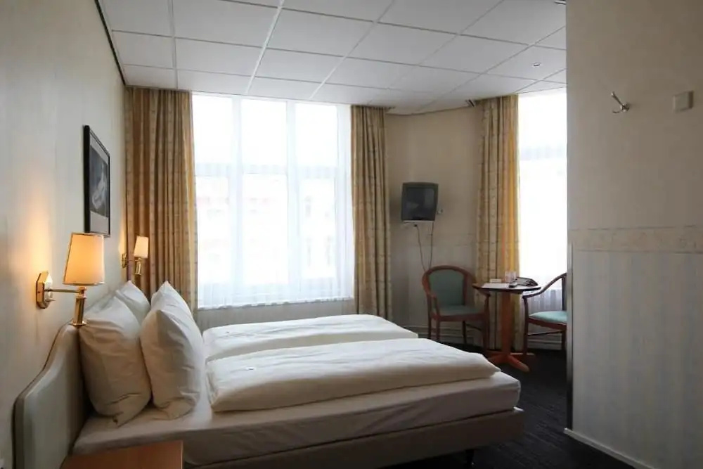 Grand Hotel Monopole - Général
