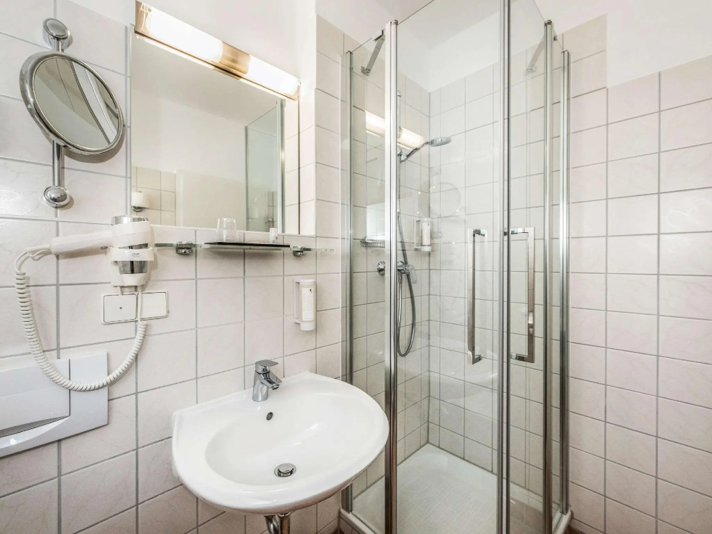 Superior Single room single bed