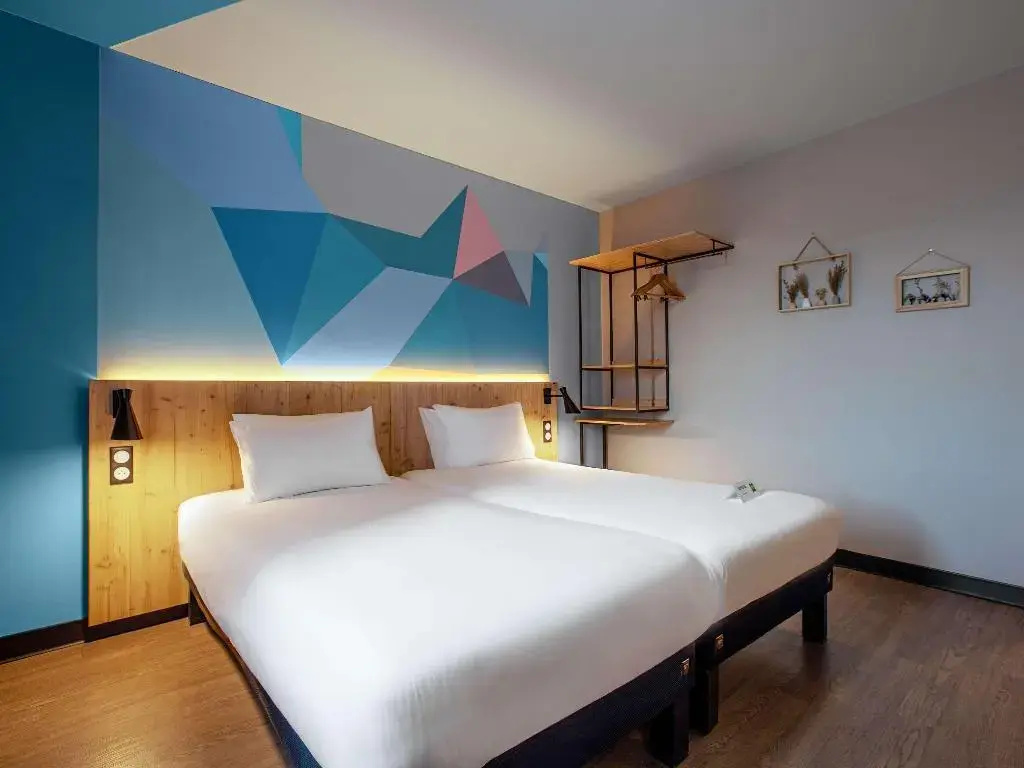 Voir la photo 3 — ibis Styles Evry Lisses
