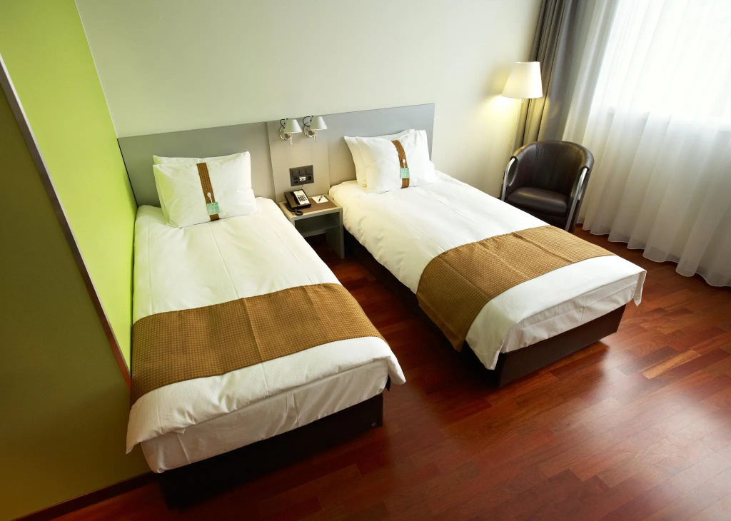 Holiday Inn Zurich - Messe by IHG - Chambres
