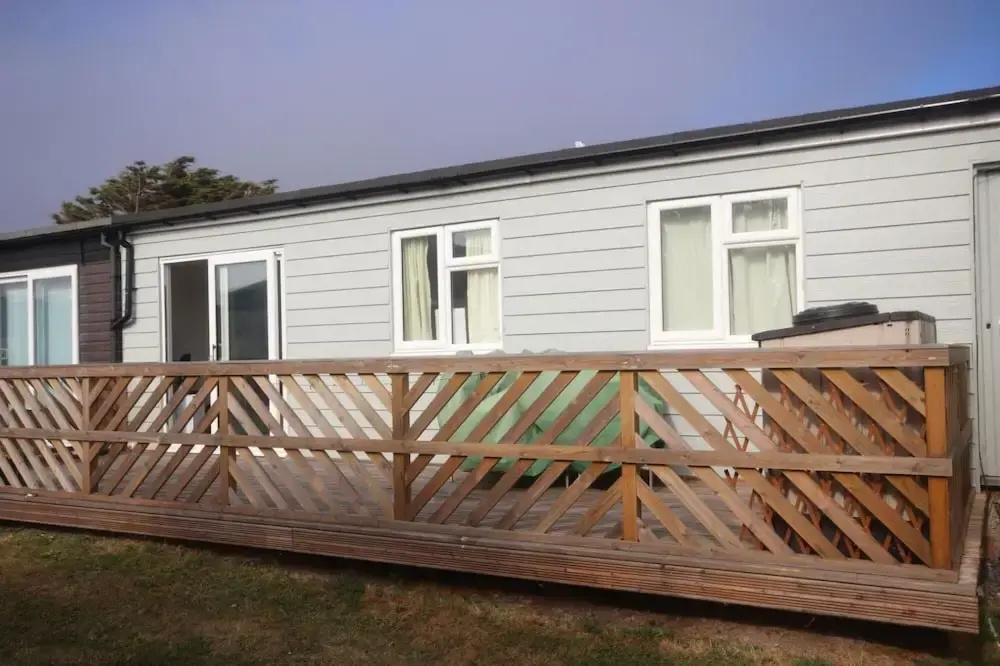 33C Medmerry Park 2 Bedroom Chalet