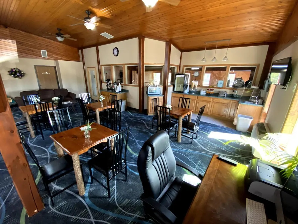 Woodlands Inn & Suites - Général