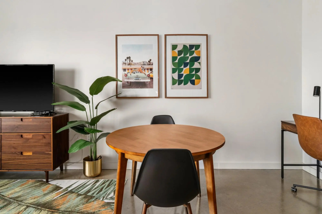 Mid Main Lofts #6101 | Trendy & chill studio loft | Midtown