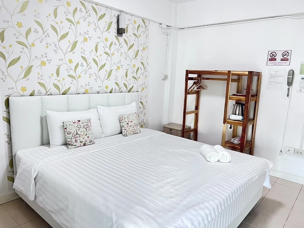 Двухместный номер Standard двуспальная кровать в Malizon Hotel & Residences