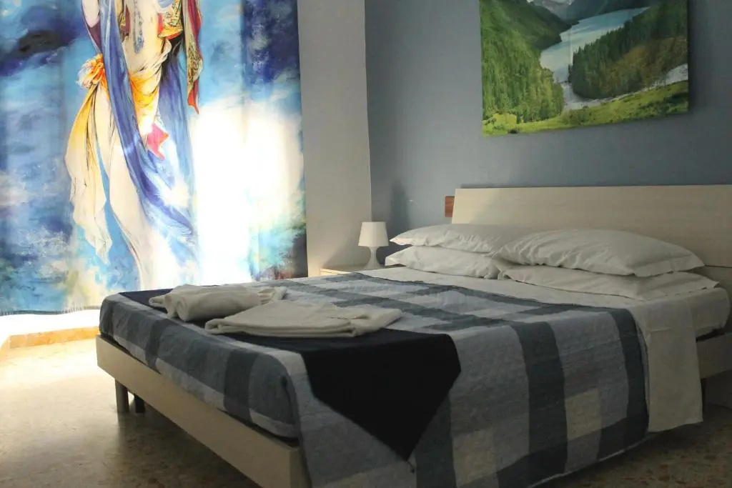 Standard Double room (full double bed)