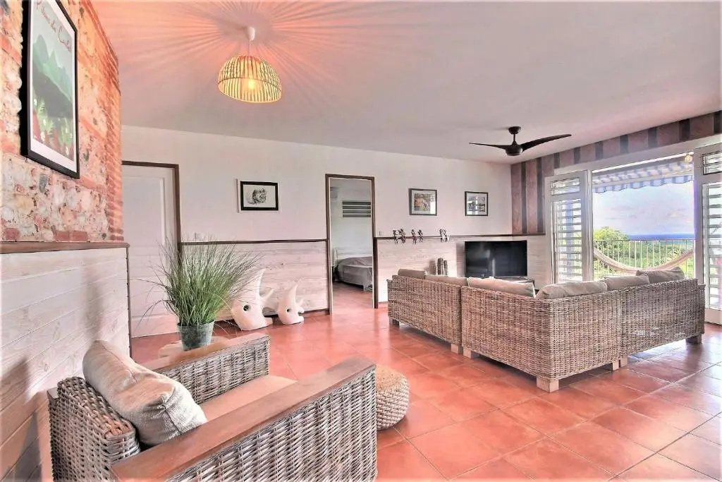 Villa Carib Turquoise : 4 ch, grande piscine, vue sur Sainte-Lucie