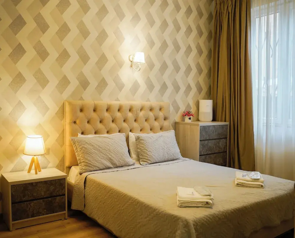 Economy Double room with courtyard view (full double bed)