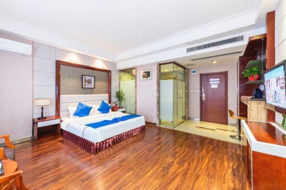 Song Tai Hotel in Huanggang
