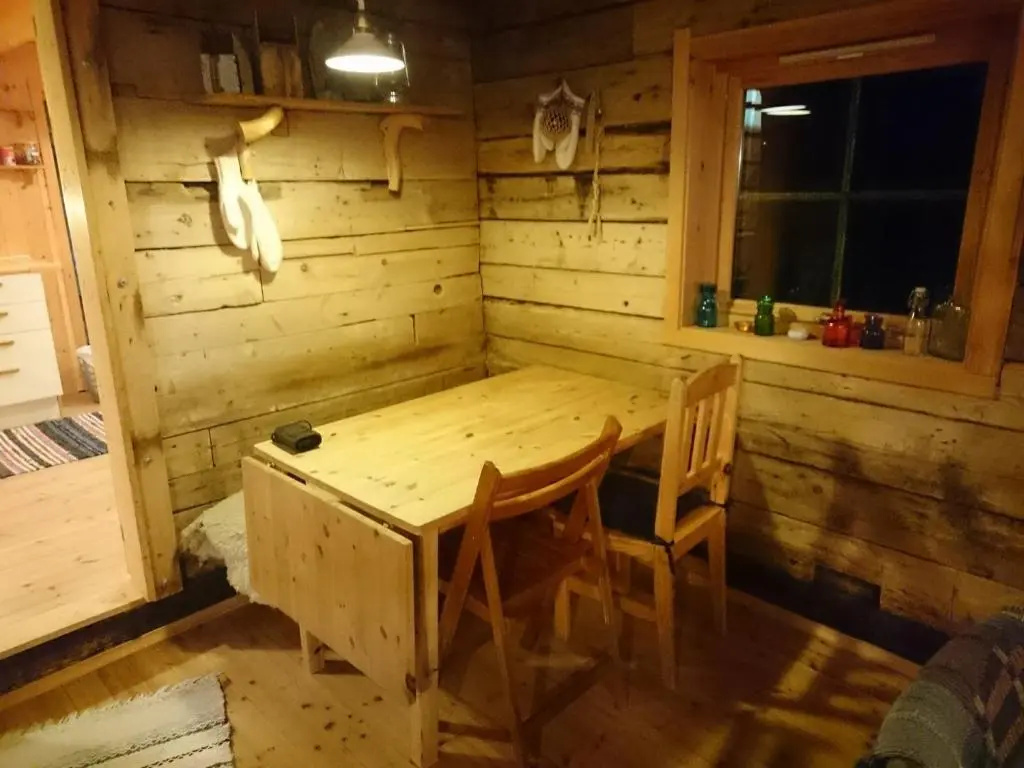 2 Bedrooms Cottage