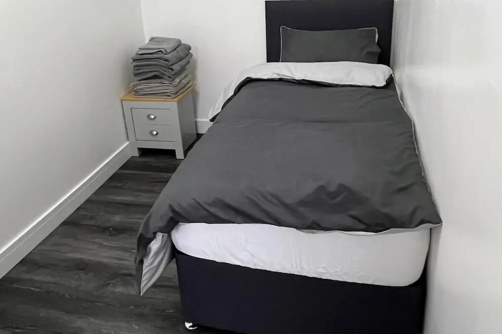 2 Bed Flat - Sleeps 4 - Parking - Wifi — фото 1