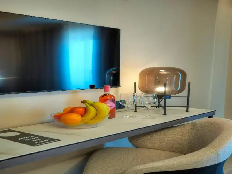 Executive Double room (full double bed)