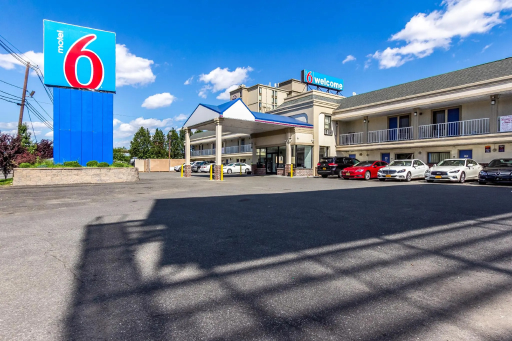 Motel 6 Elizabeth, NJ - Newark Liberty Intl Airport — фото
