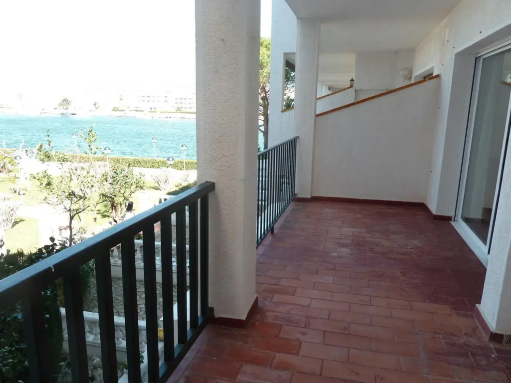 Apartamento vistas a la marina ref 232