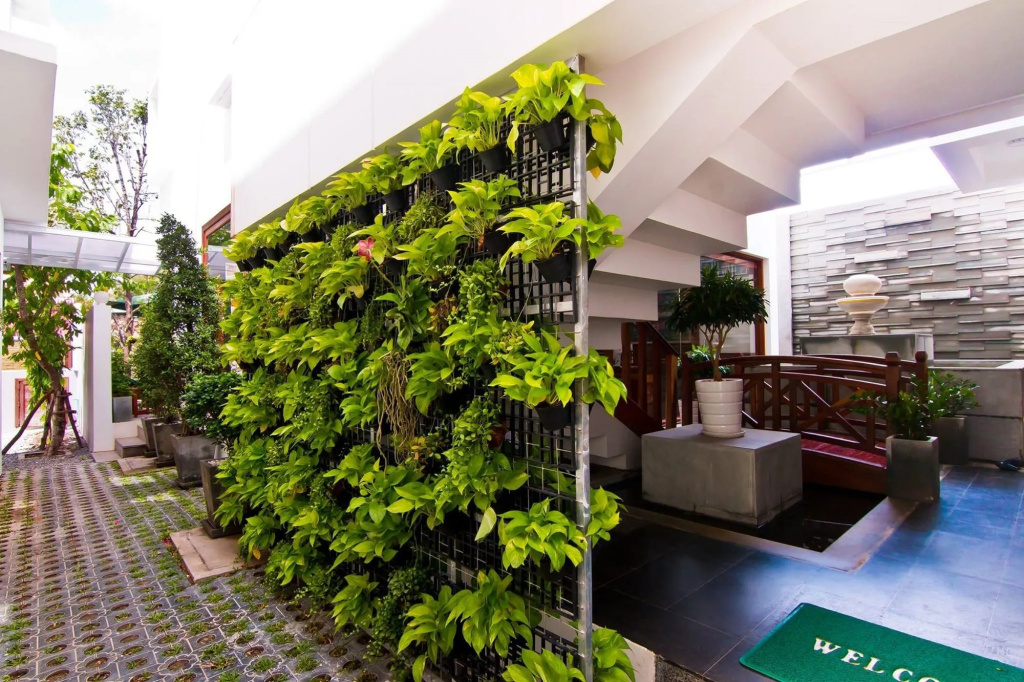 Balcony & Terrace