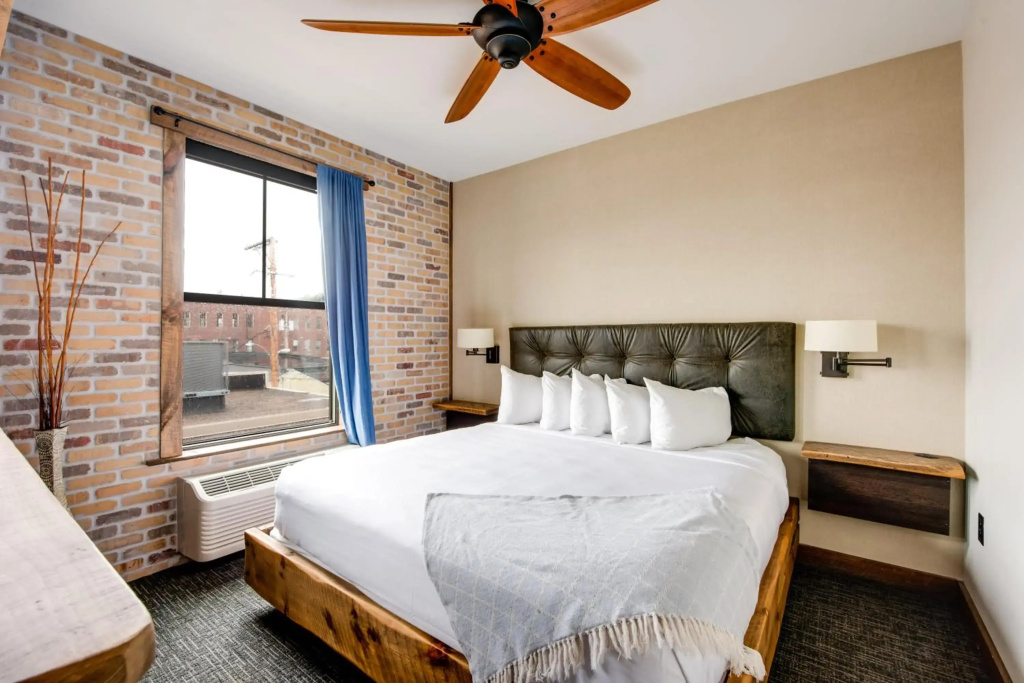 Hotel Crosby