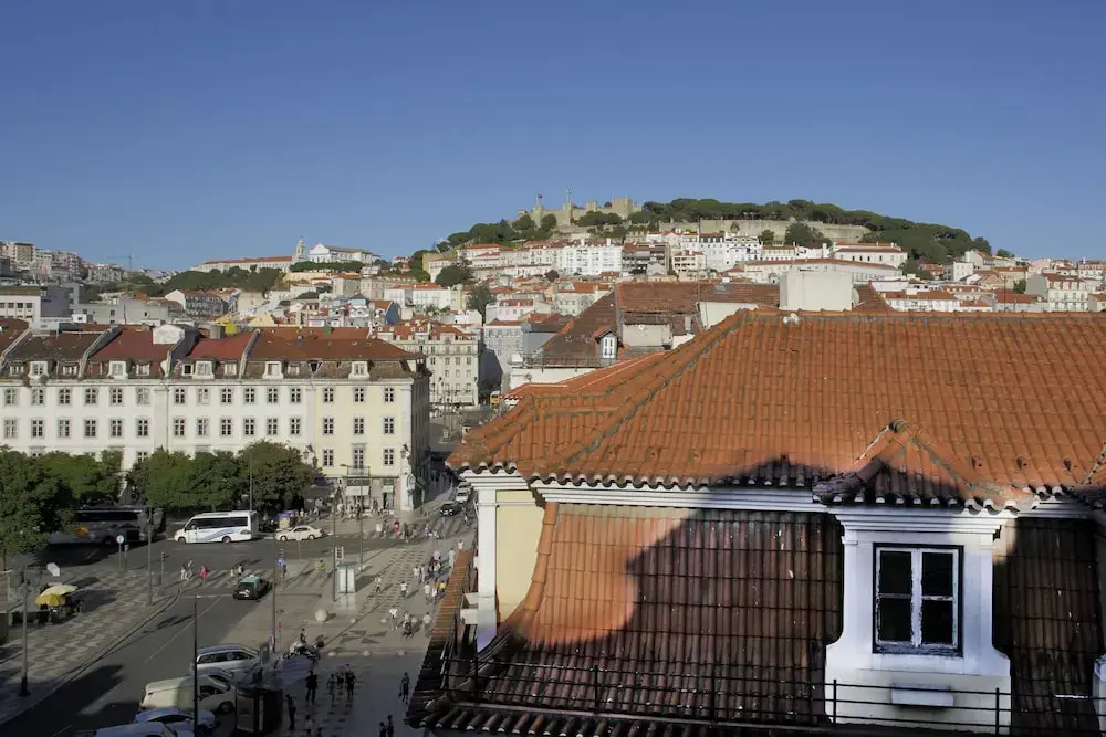 Chiado Apartments by LINC