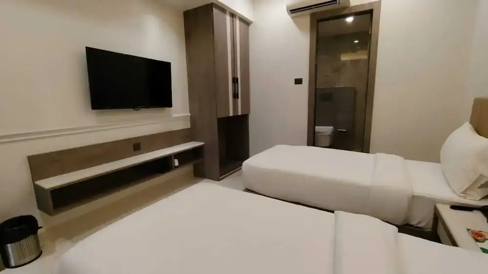 Standard Double room (full double bed)