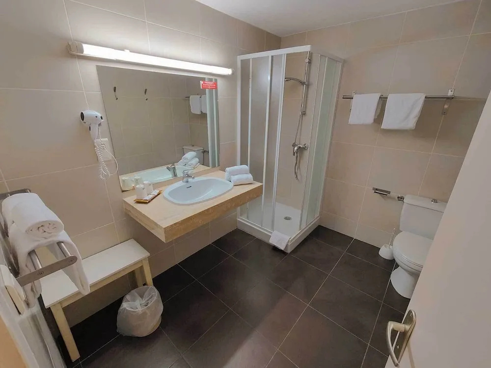 LOGIS, Hôtel Cartier - Chambres