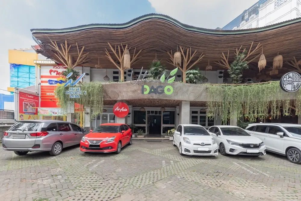 Urbanview Hotel Utari