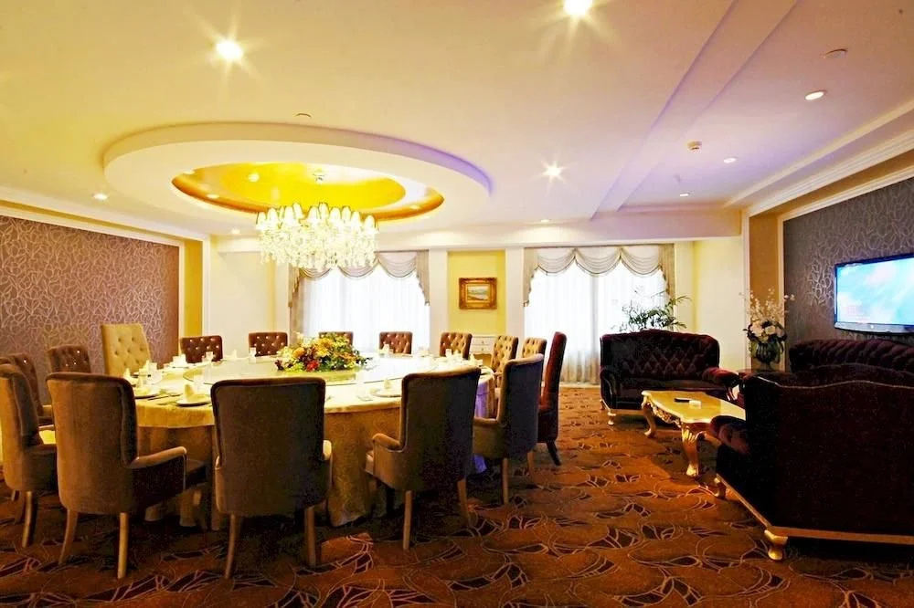 Friendship Hotel - Général