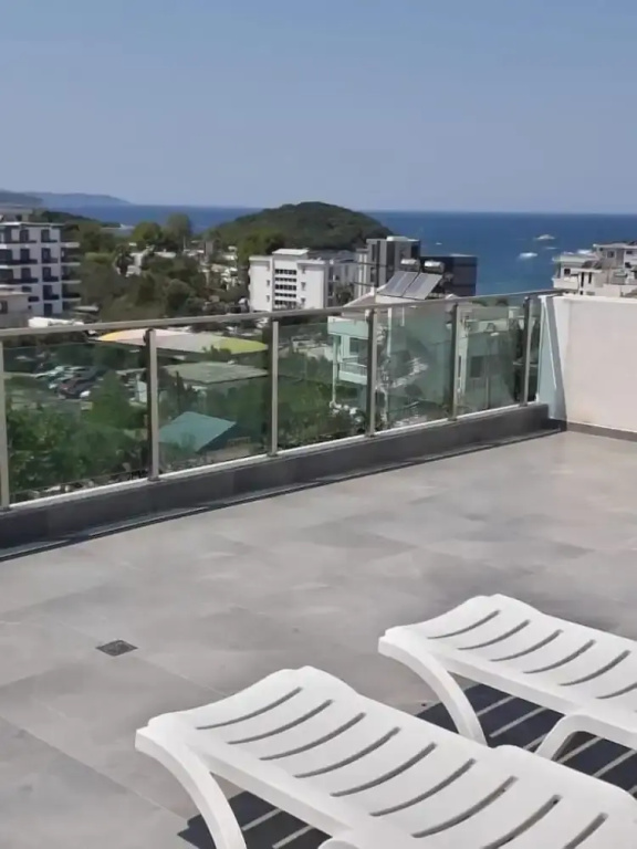 Deluxe Double room with balcony and with sea view (full double bed)