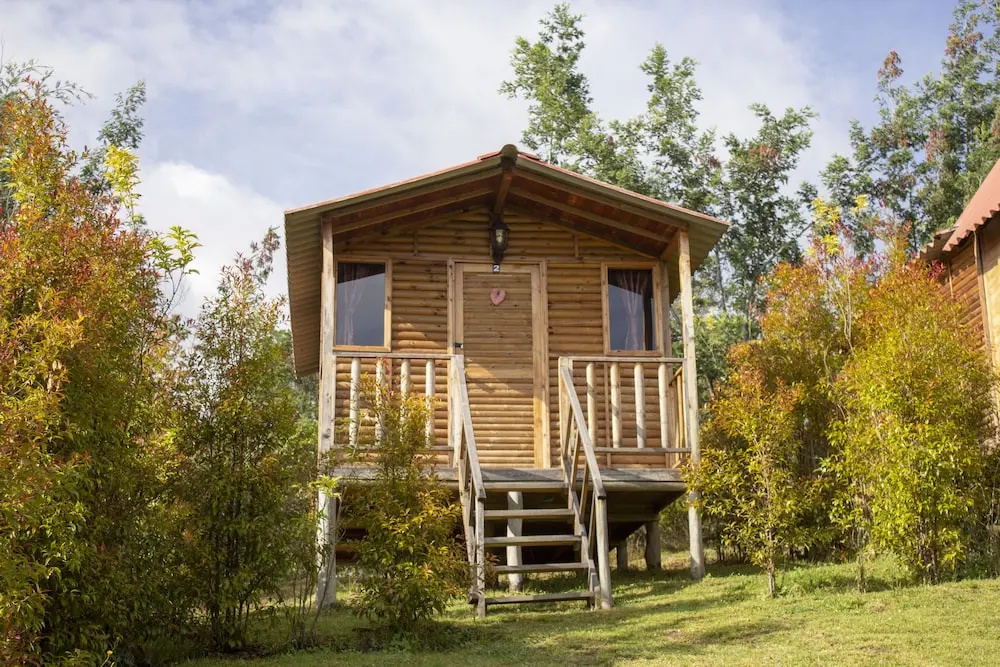 Standard Double room with lake view (full double bed)