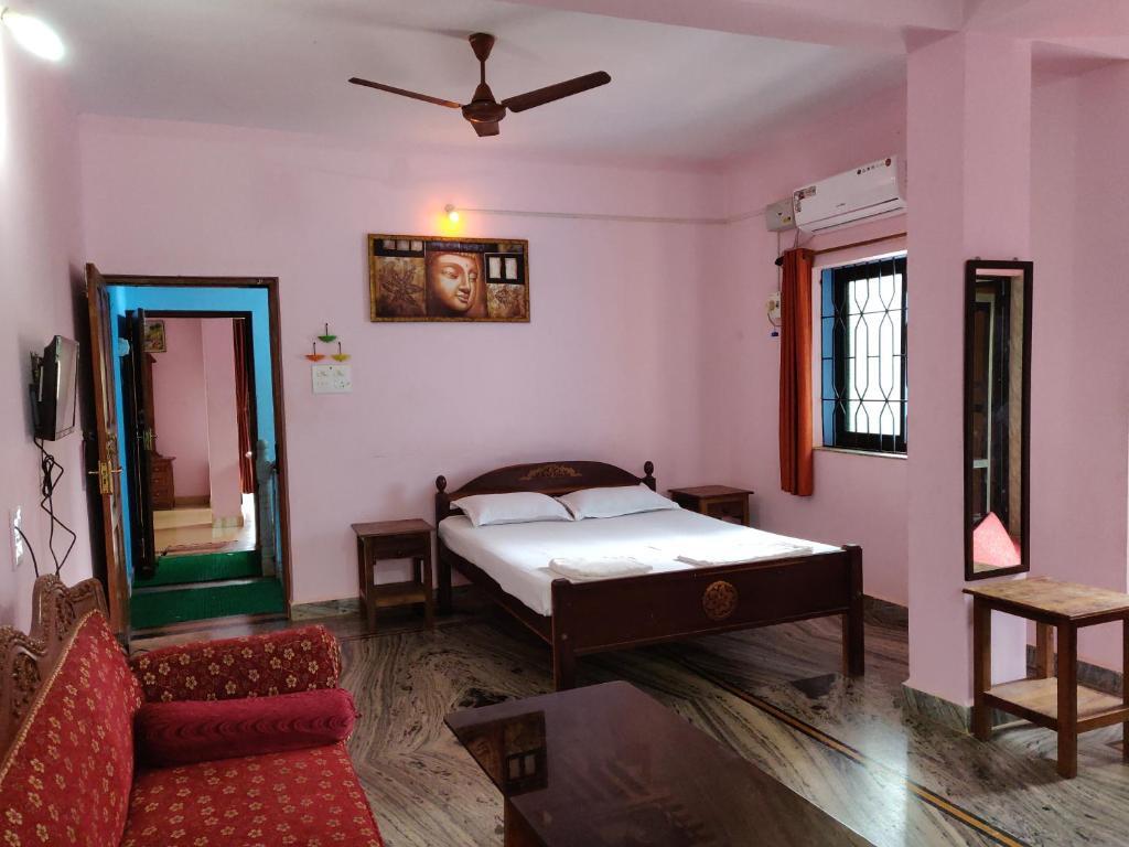 Morjim Sunset Guesthouse