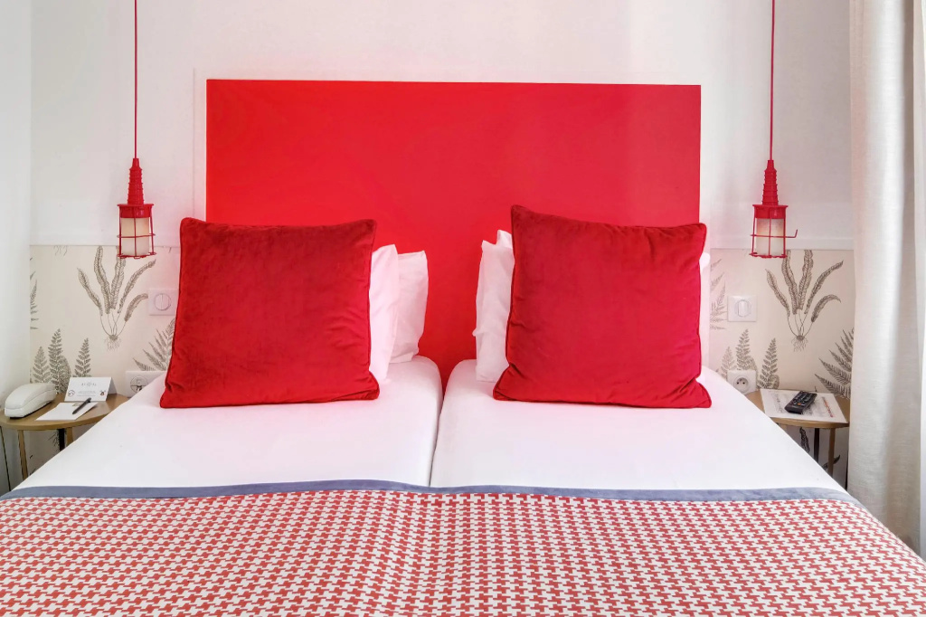 Double room (twin beds)