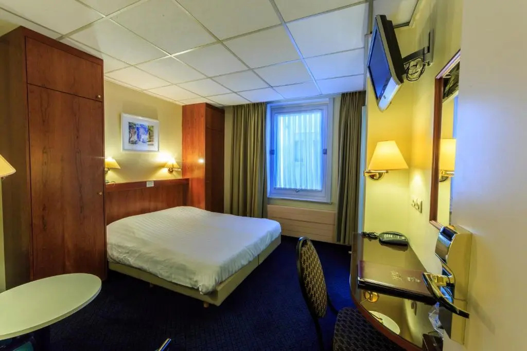 Hotel Pacific - Chambres