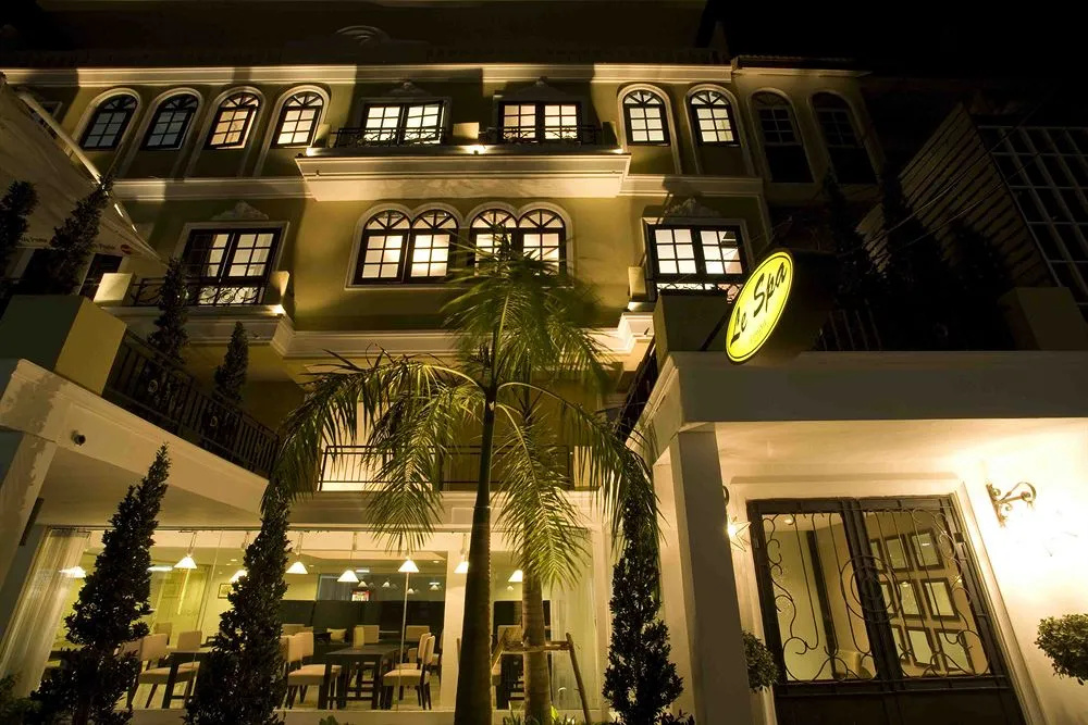 Lobby & Reception