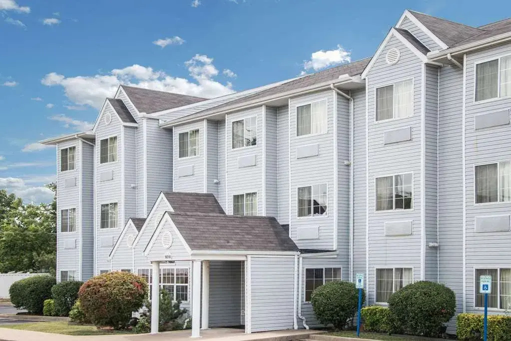 Microtel Inn & Suites By Wyndham Tulsa / Catoosa Route 66