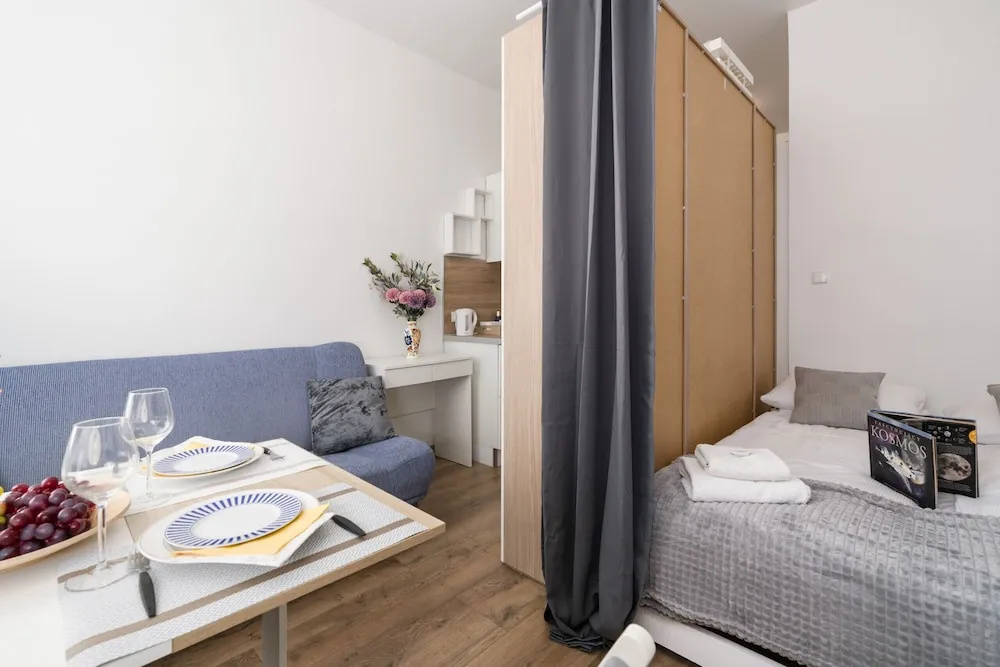 Czeremchowa Apartment Poznań by Renters