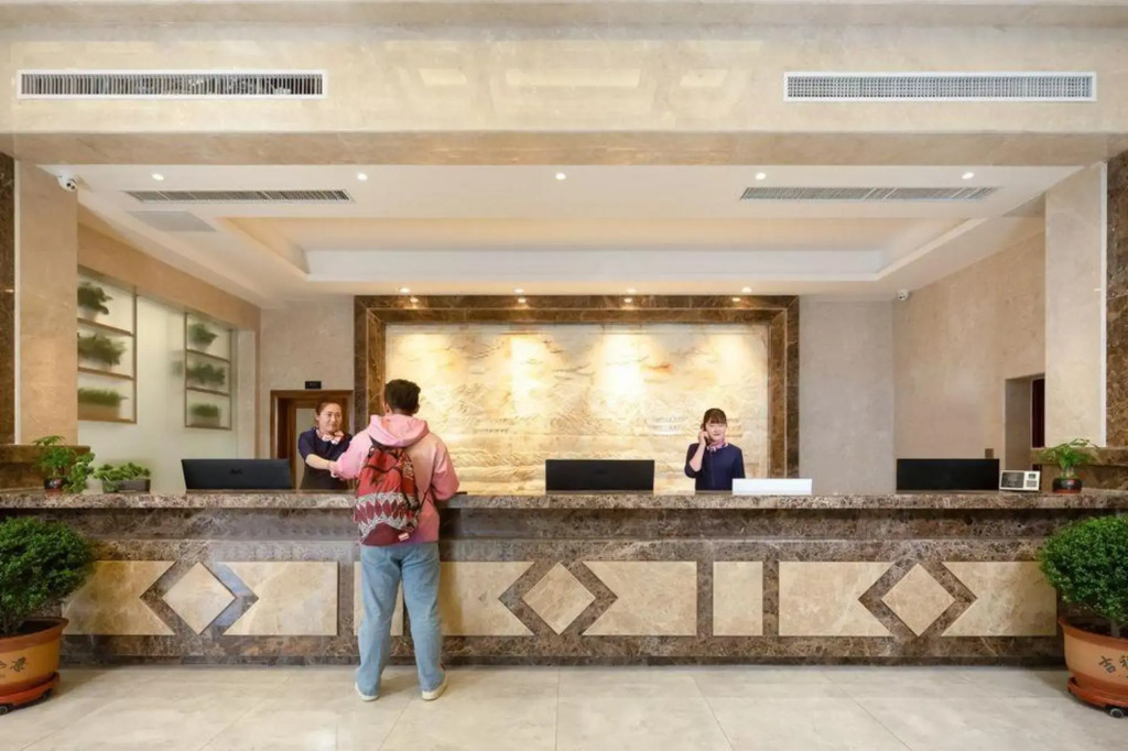 Rezen Hotel (Far East Jiayuguan) — фото 3