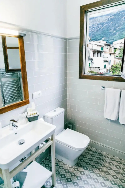 Comfort Double room (full double bed)
